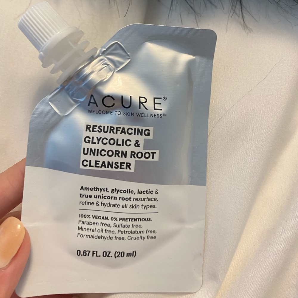 Skincare Sample Bundle 👑👑 - Picture 4 of 6